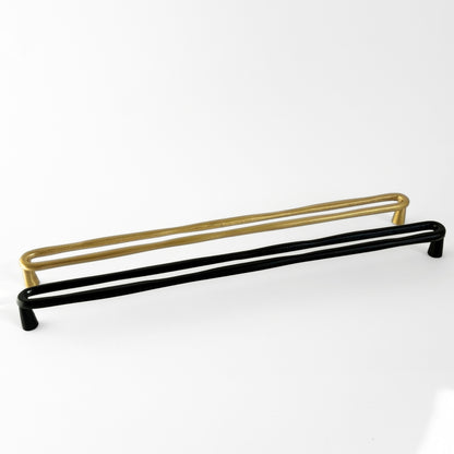 Organinės formos rankenėlė - juoda 322mm